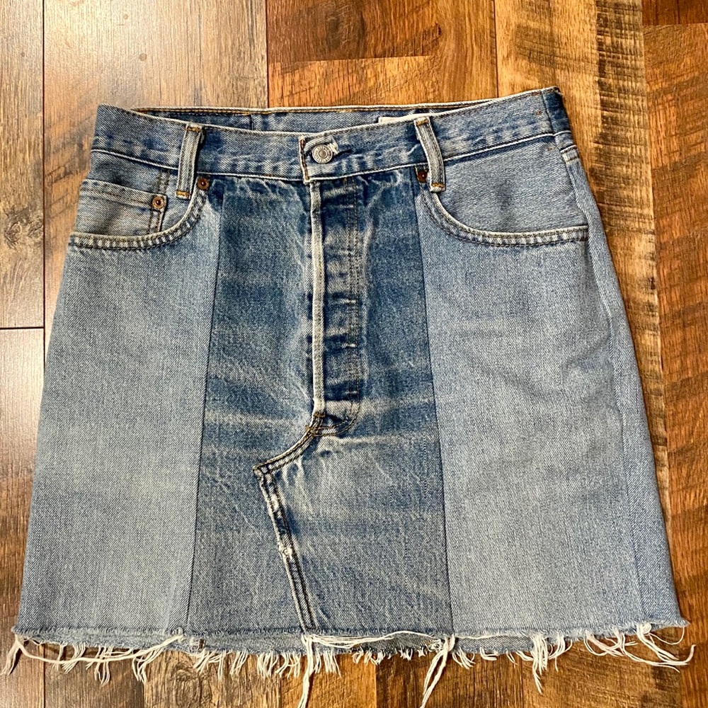 LEVI'S Urban Deconstructed Denim Skirt